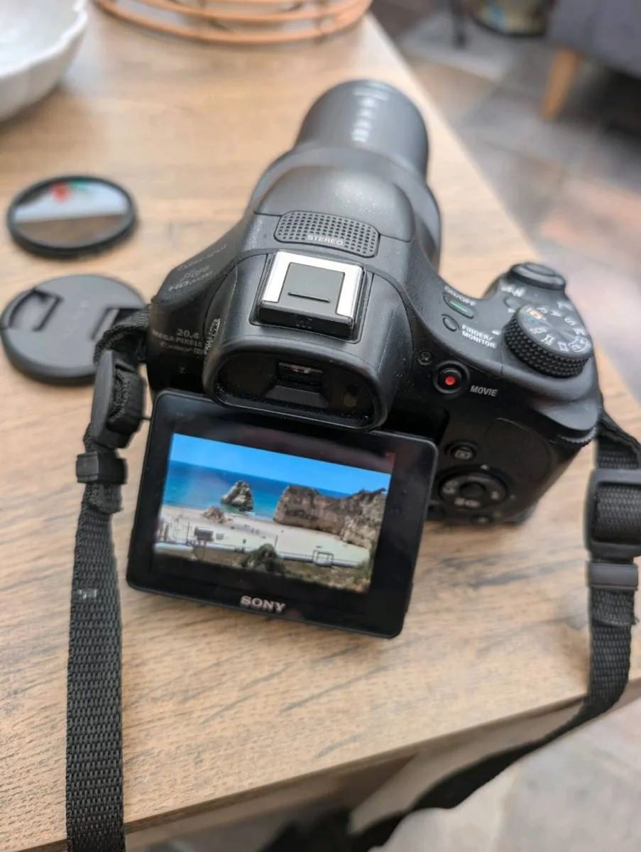 Sony DSC hx400v - Image 2