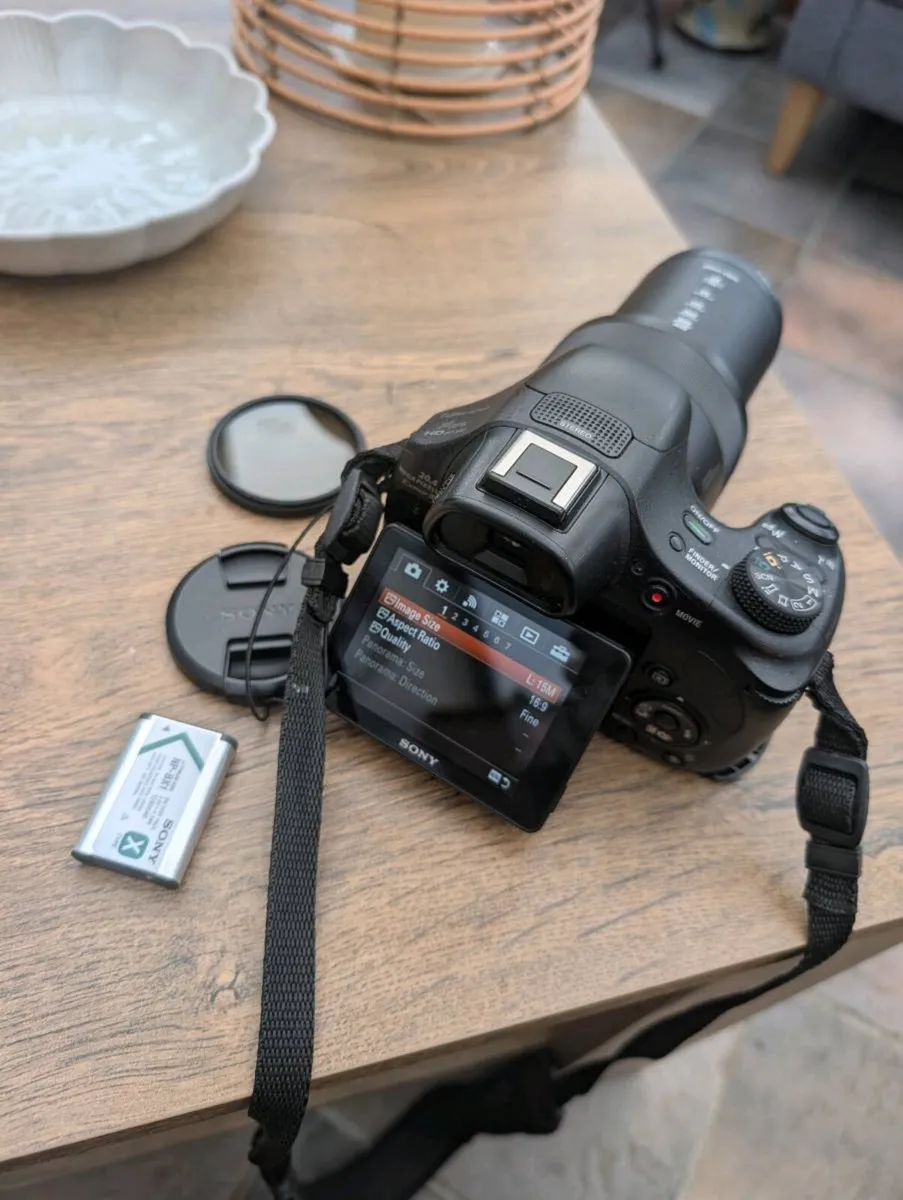 Sony DSC hx400v - Image 3