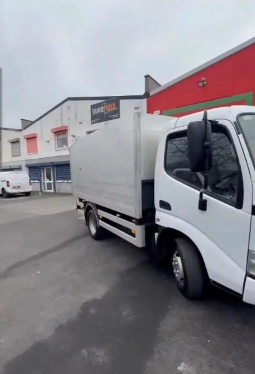 Toyota Dyna 2014 - Image 4