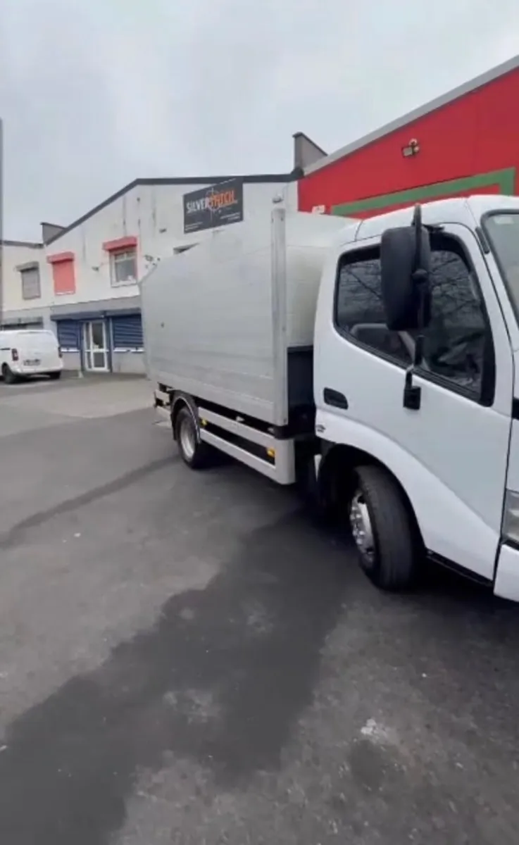 Toyota Dyna 2014 - Image 1