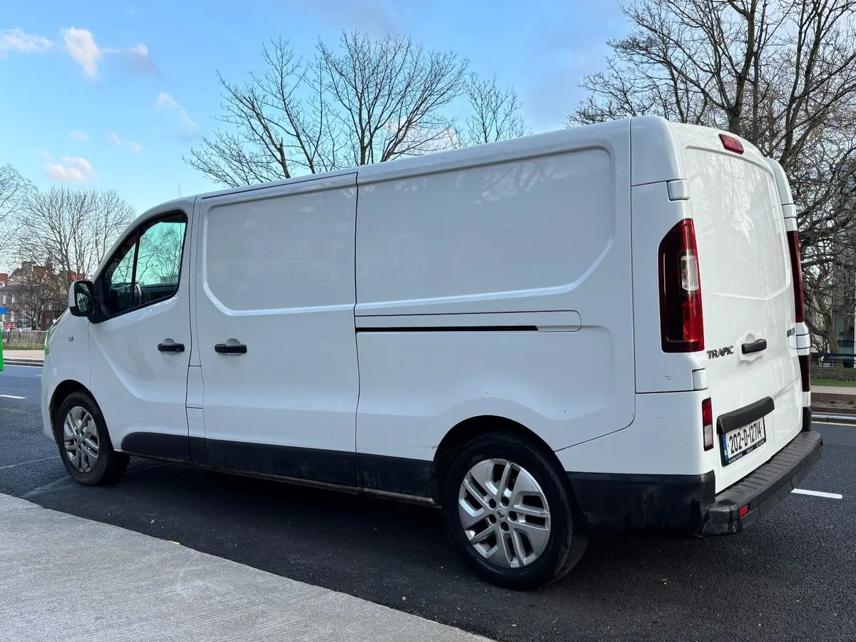 RARE FIND!! Renault Trafic 2020 Automatic - Image 3
