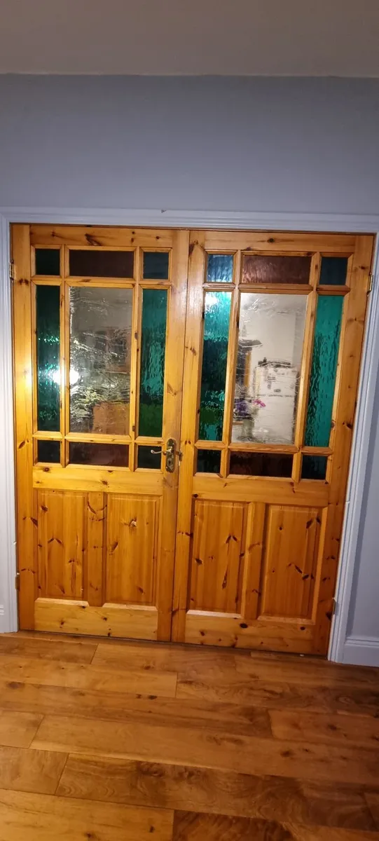 Red deal doors - Image 1