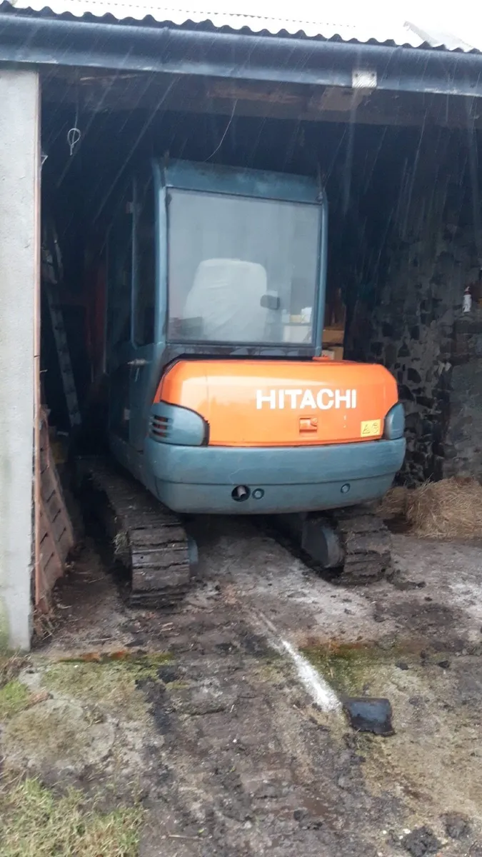 Hitachi ZX 30 2007  digger - Image 1