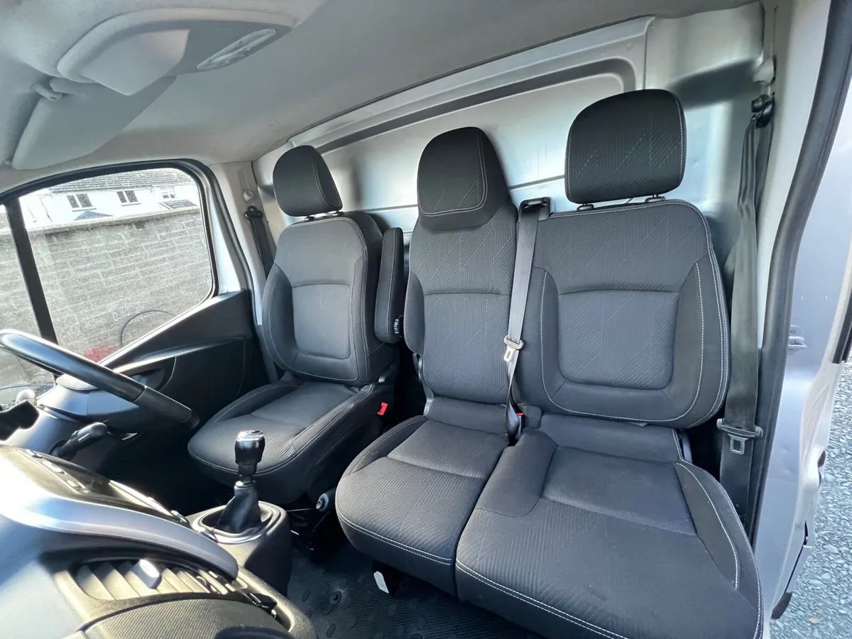 Renault Trafic 2021 - Image 1