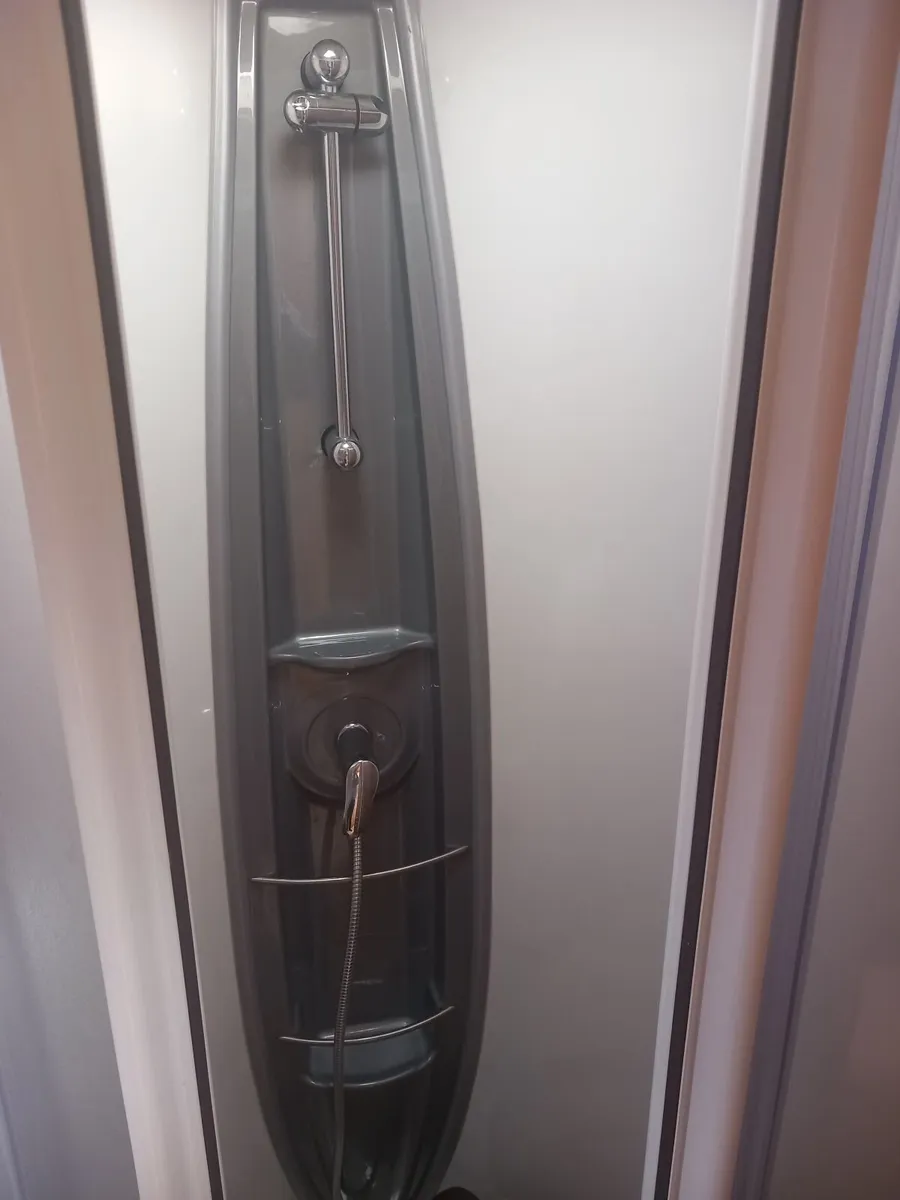 2013 bailey unicorn(4 berth) caravan - Image 2