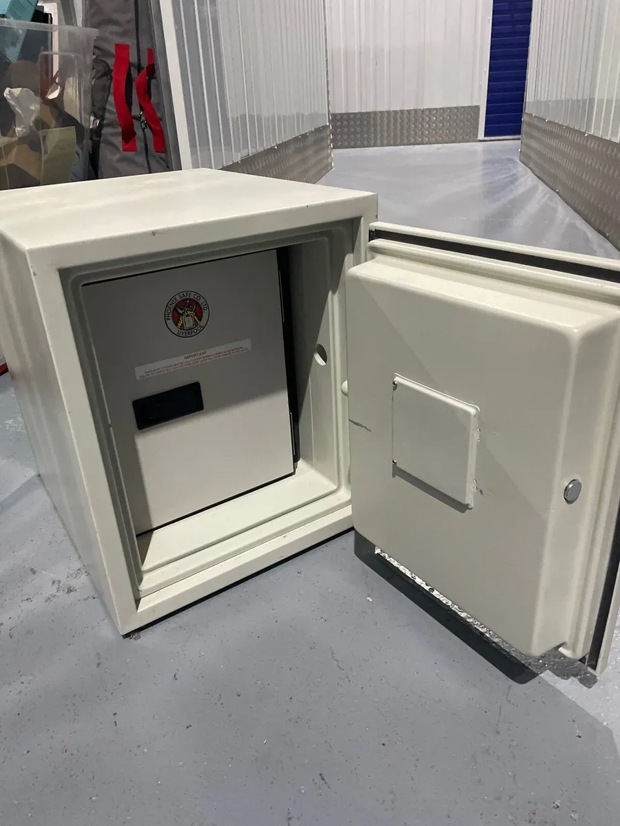 Fire proof Safe data store - Image 2