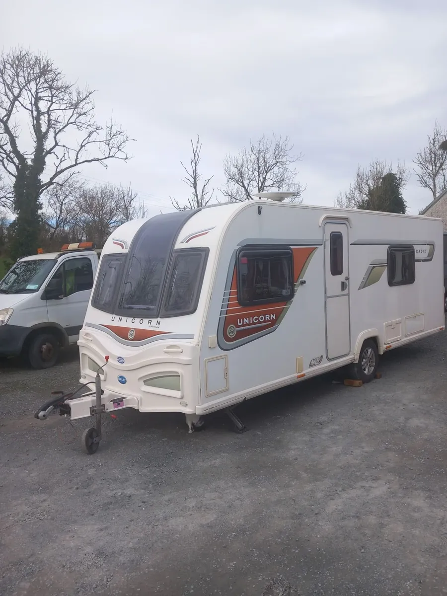 2013 bailey unicorn(4 berth) caravan - Image 1