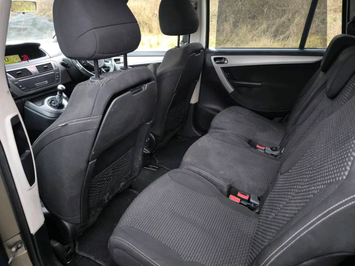 Citroen c4 Picasso 7 seater - Image 3