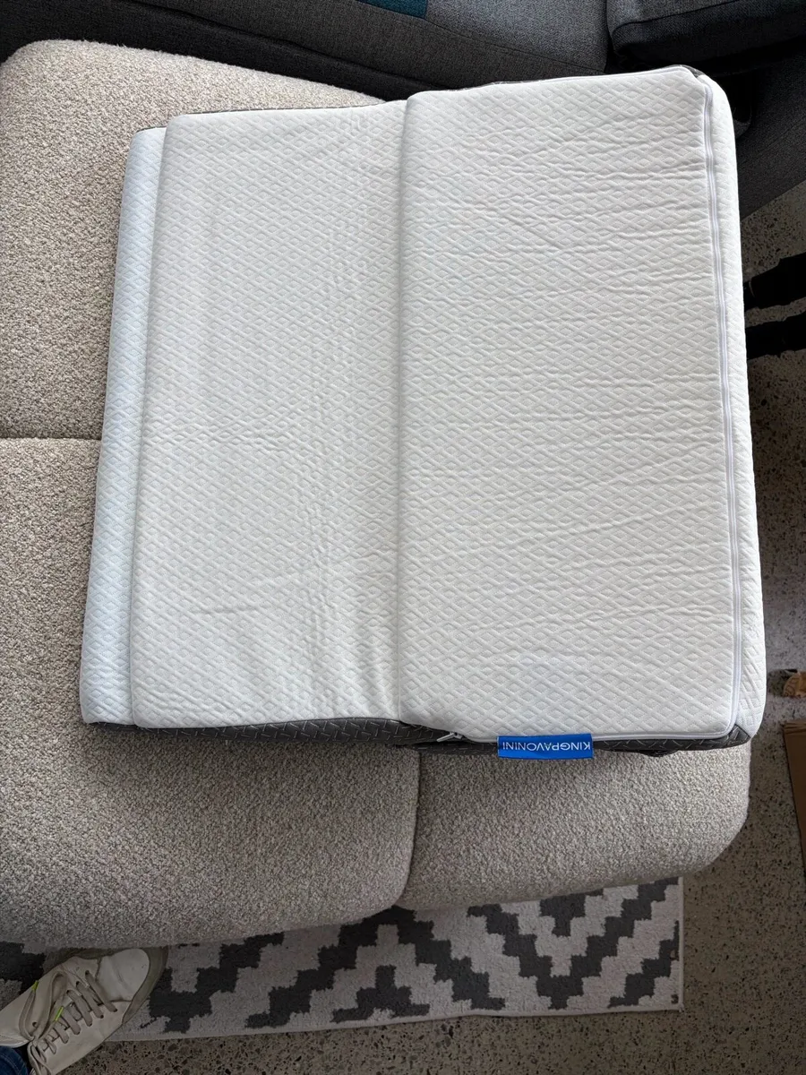 Pregnancy pillow - Image 1