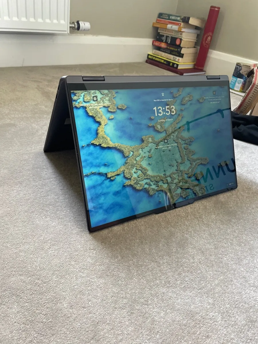 Lenovo Yoga 7i (2024) intel core ultra 7 16gb RAM - Image 1