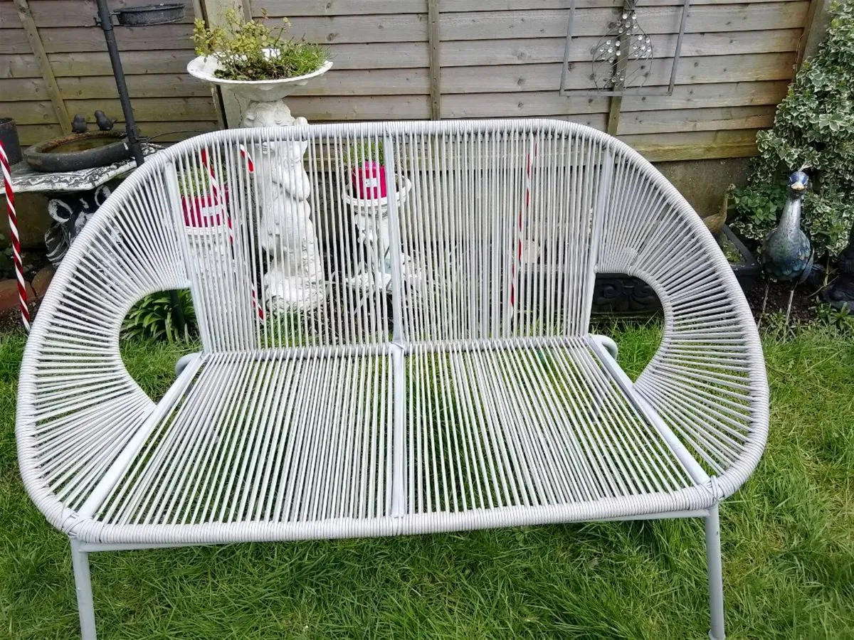 Garden table and chairs - Image 2