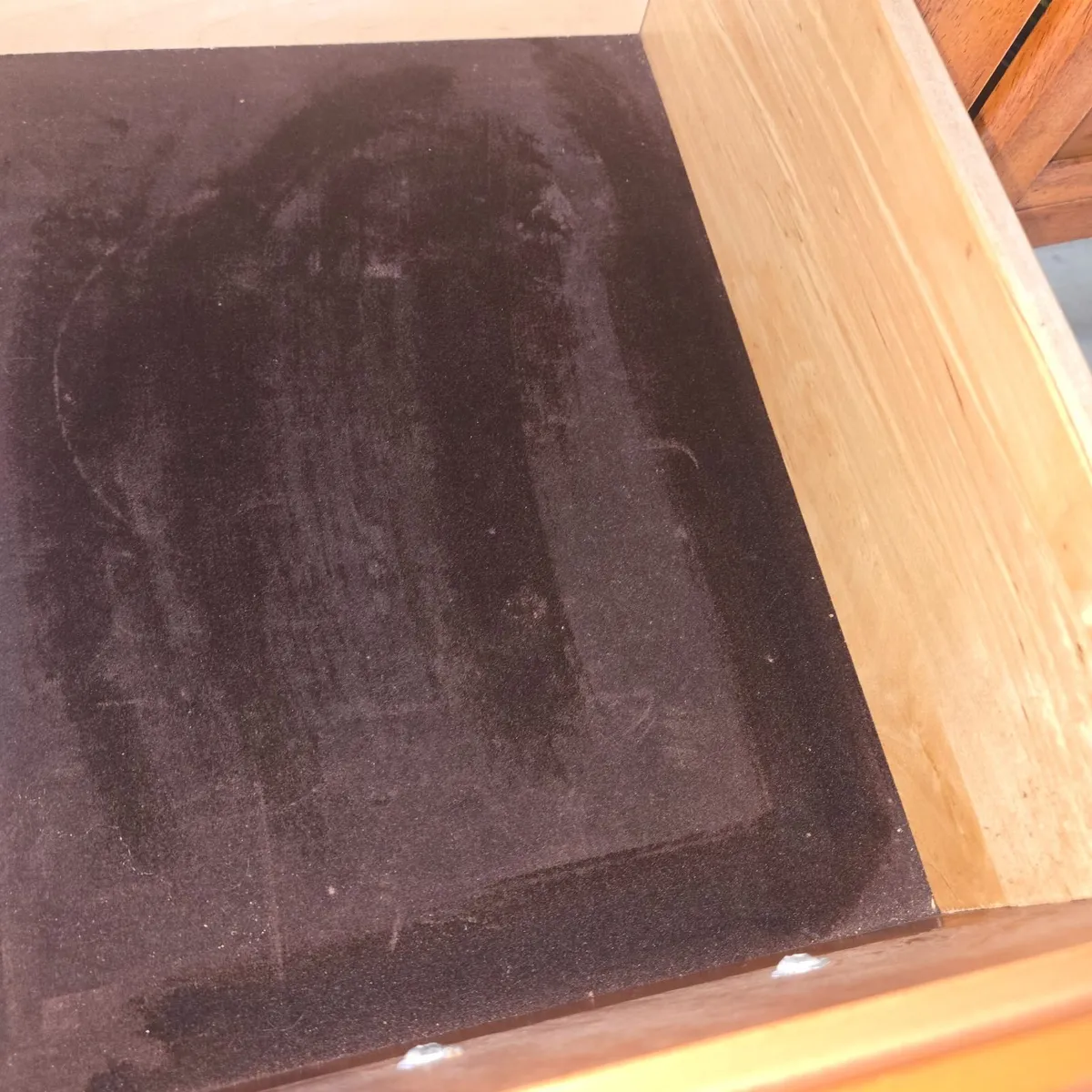 Antique dresser - Image 4