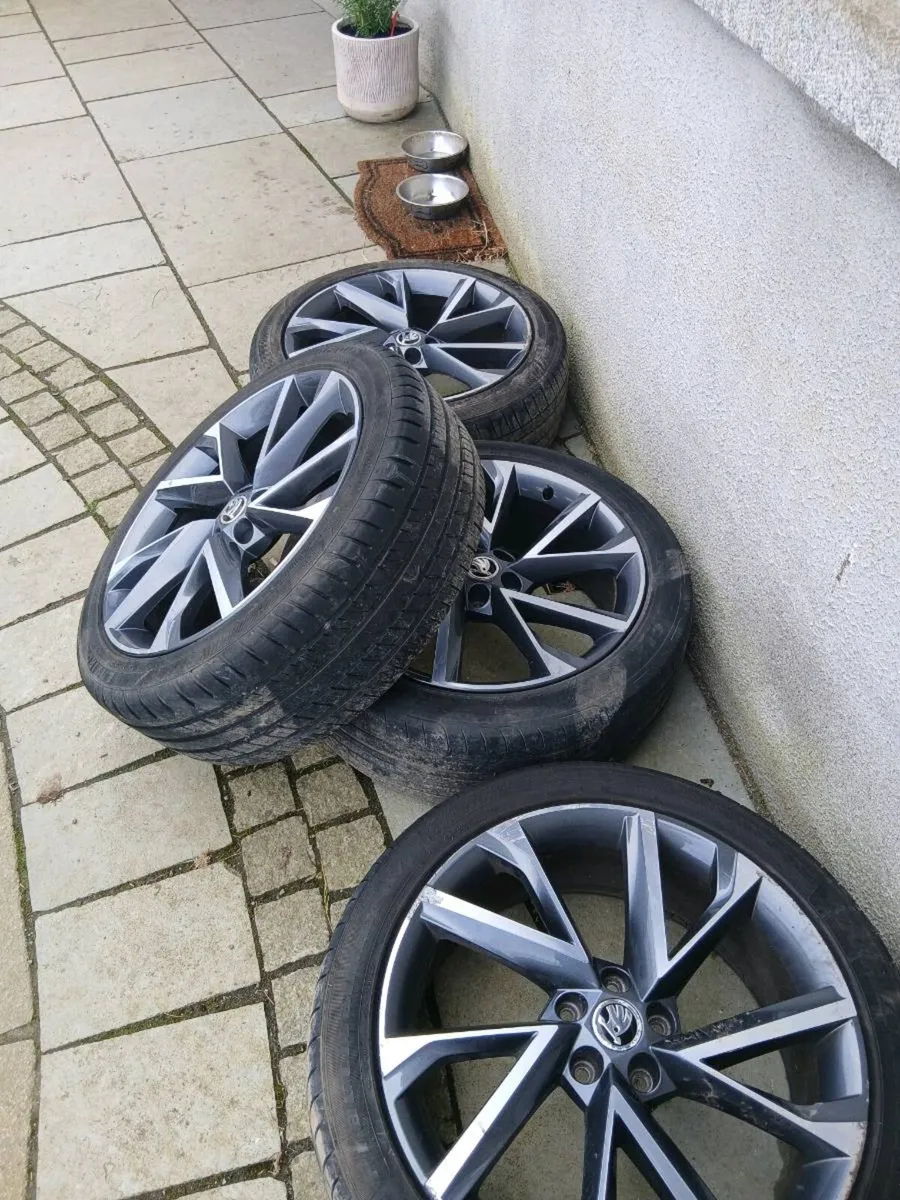 20 Inch Alloys - Image 4