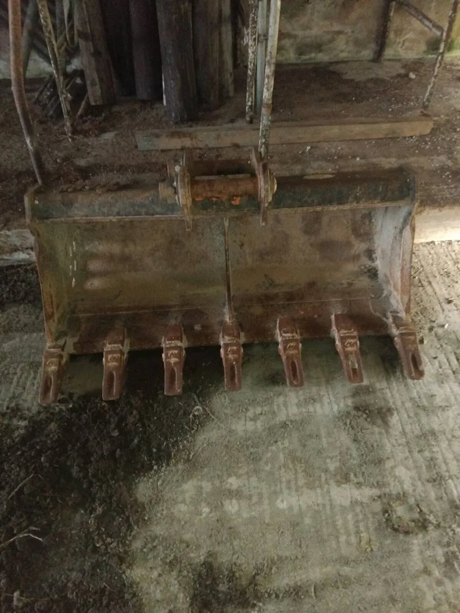 Excavator bucket - Image 4