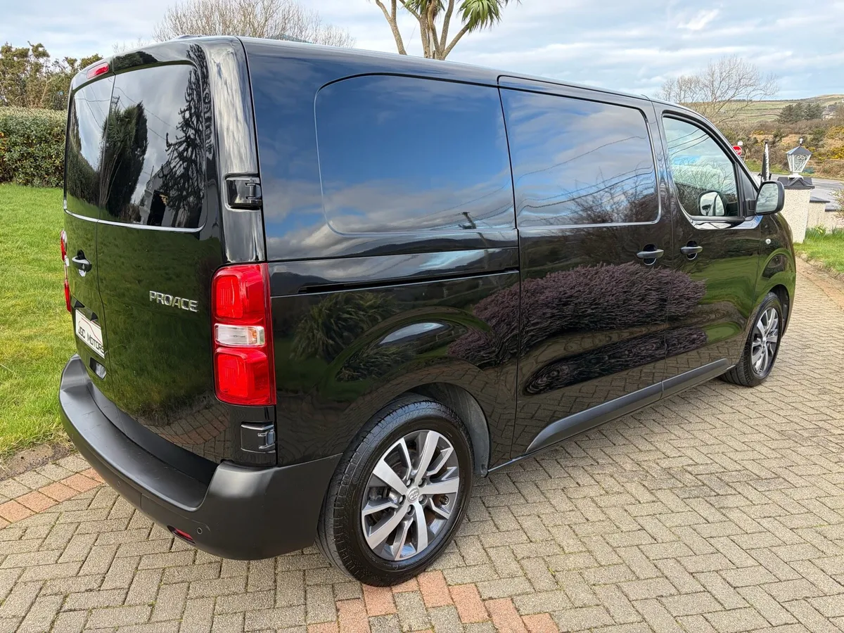 2022 TOYOTA PROACE - Image 4