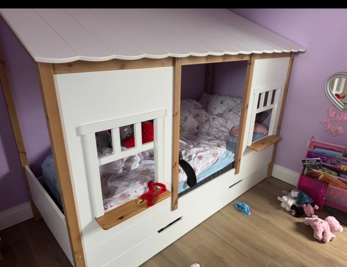 Kids Bed - Image 1