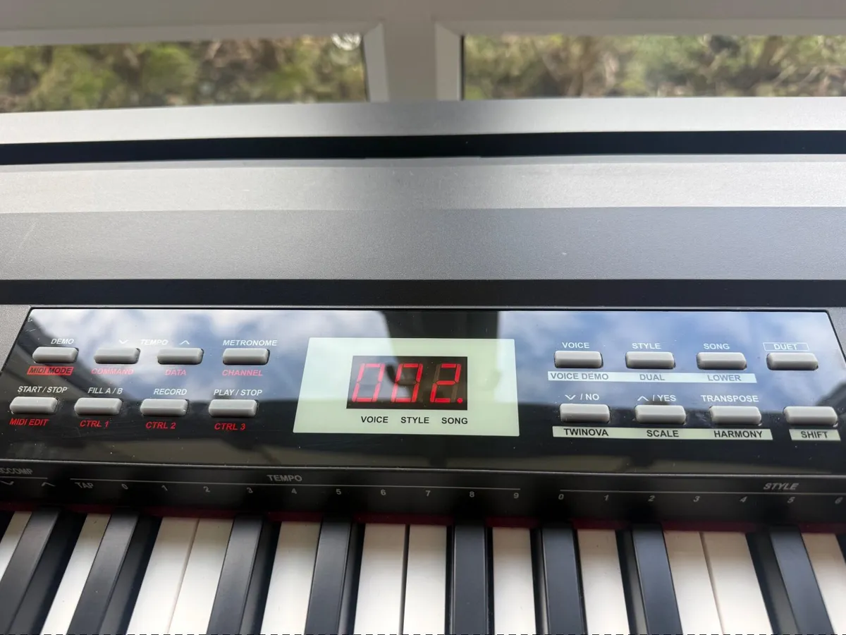 Digital Piano 88 Key + Stand + Bench + Headphones - Image 3