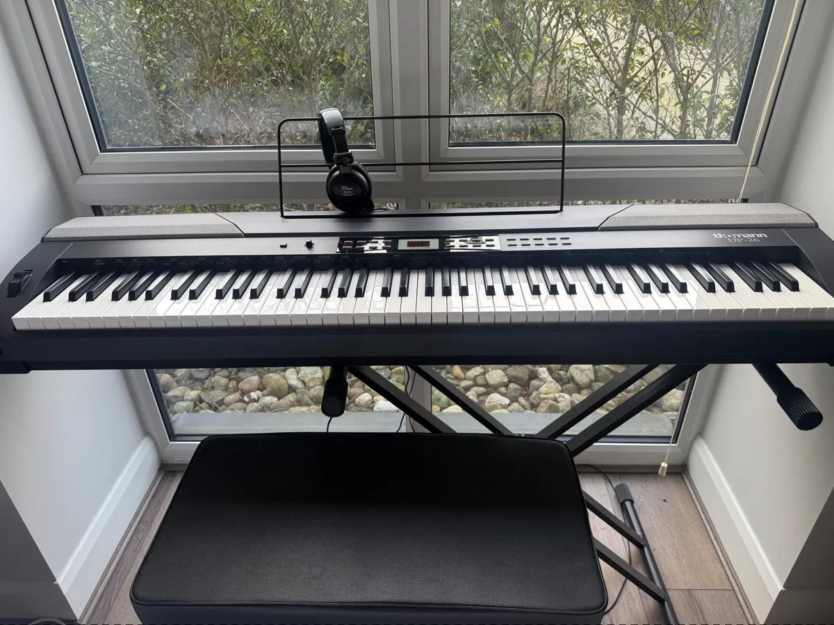 Digital Piano 88 Key + Stand + Bench + Headphones - Image 1