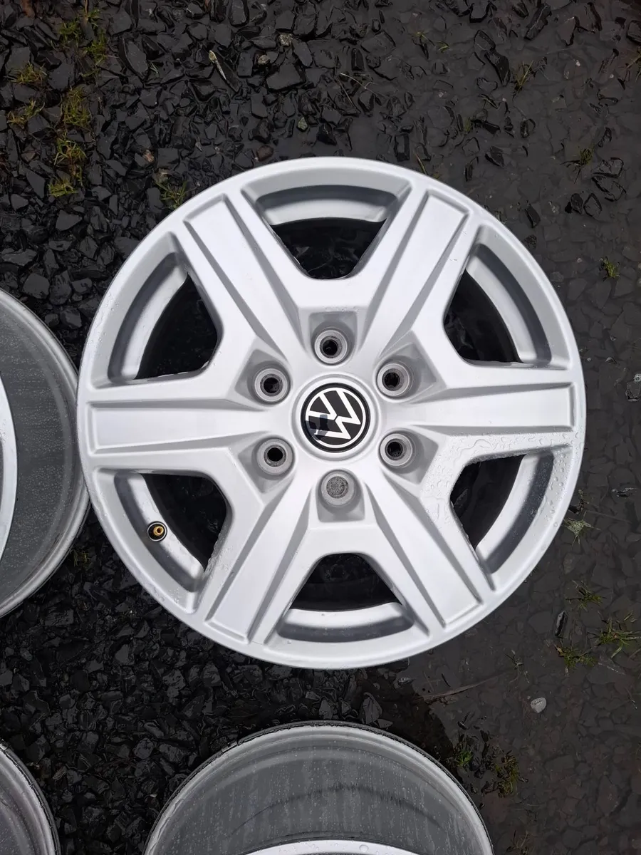 17" Genuine Vw Amarok Alloys - Image 3