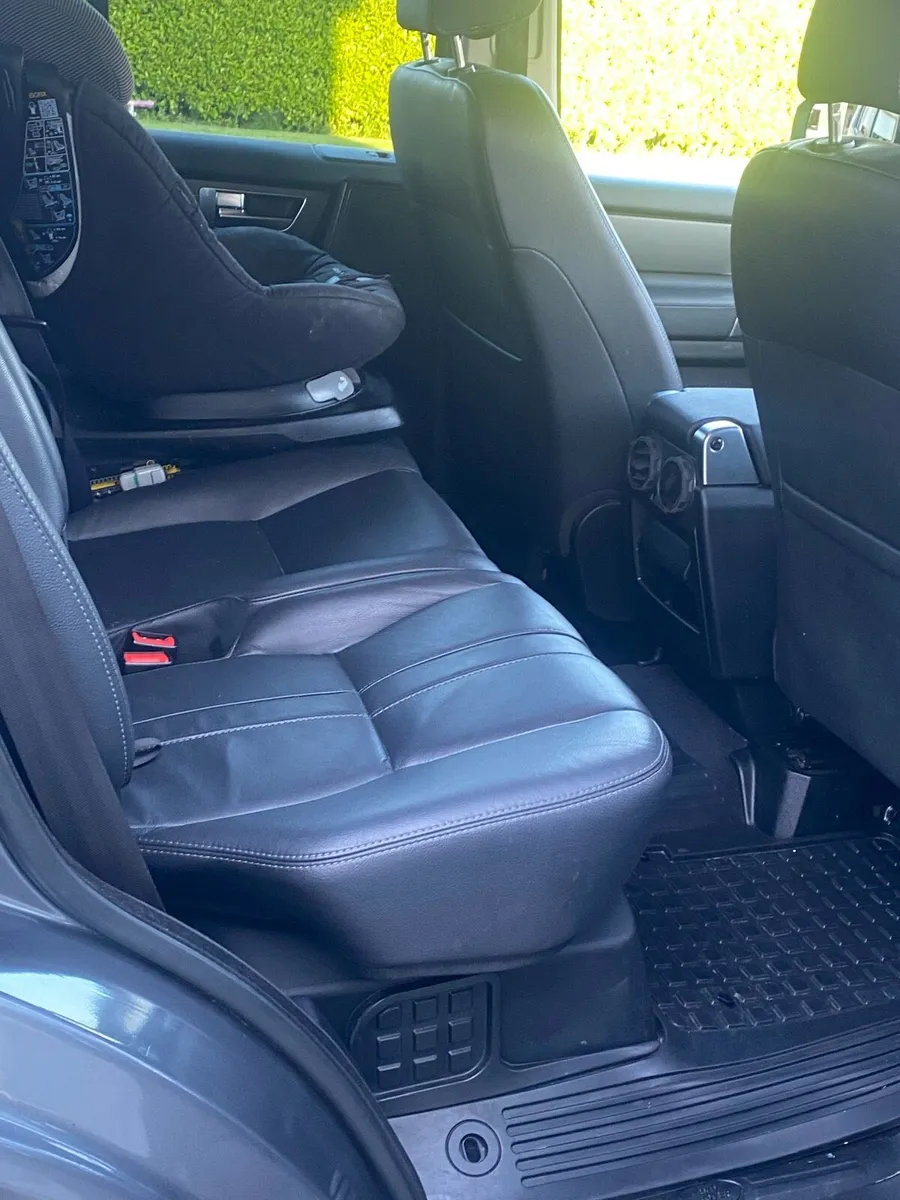 Land Rover - Image 3