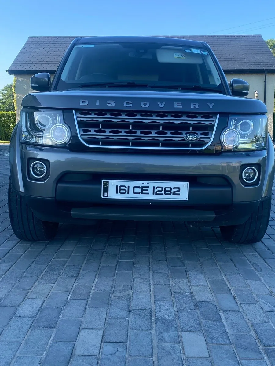 Land Rover - Image 1