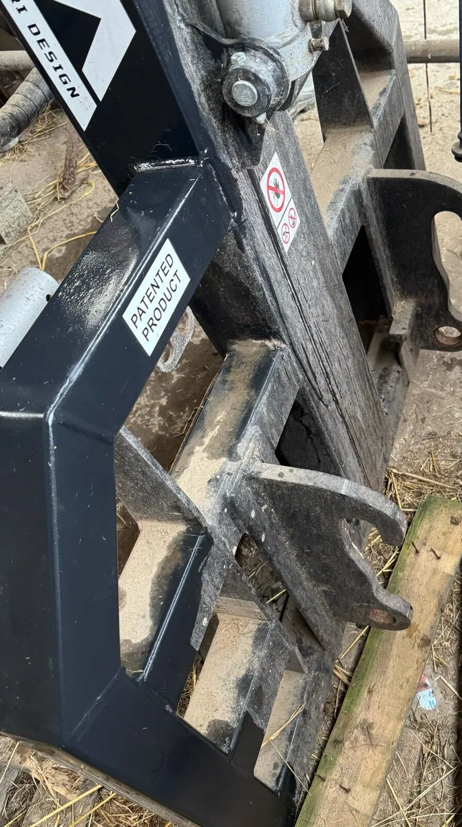 TR-3 Trunk  for JCB - Image 2