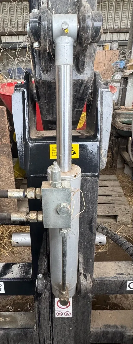 TR-3 Trunk  for JCB - Image 4