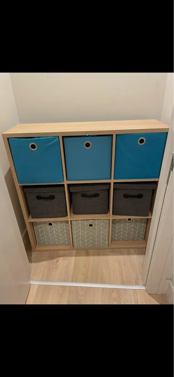 9 cube storage shelf - Image 2