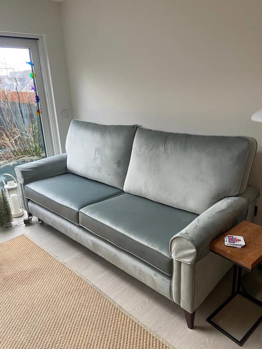 Mint green couch - Image 4
