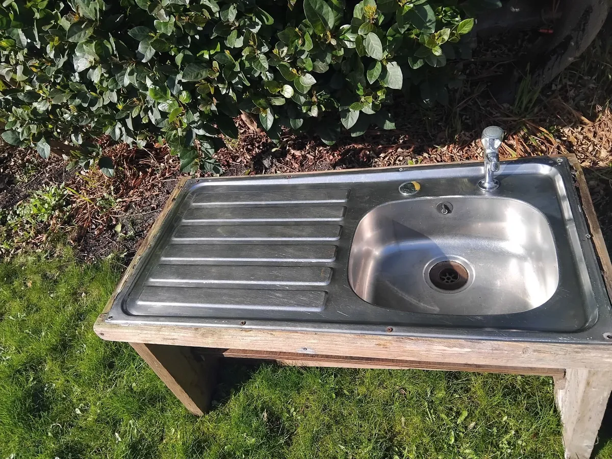 Little mud kitchen sink for toddler play. - Image 2