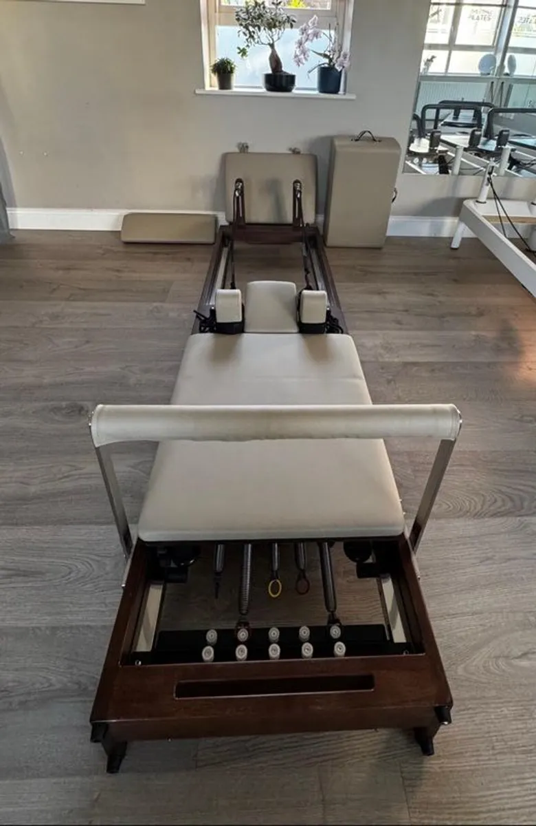 Reformer Pilates -  Luxury Model - Image 3