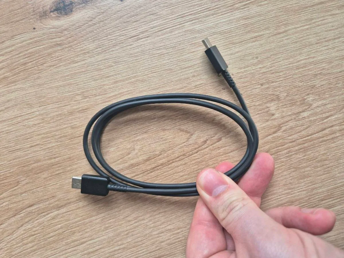 Samsung 24FE 128GB - Image 4