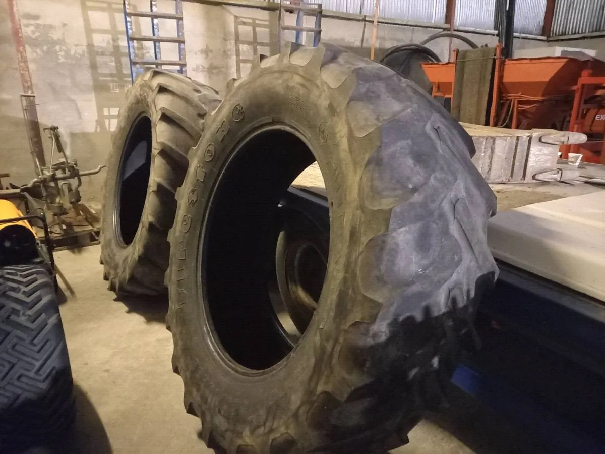 2-tractor tyres 520/70/38 - Image 1