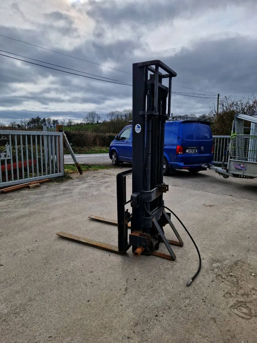 3 point linkage tractor forklift. - Image 3