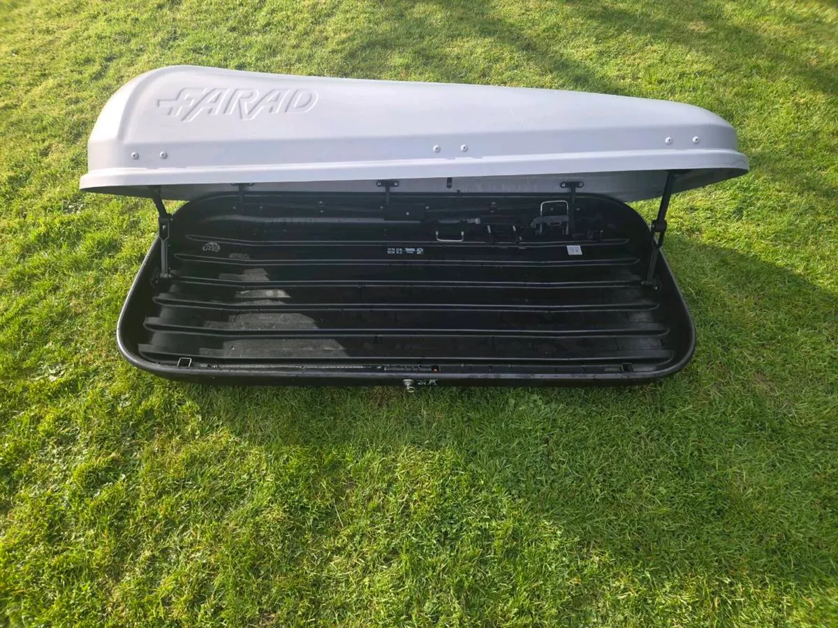 Roof Box - Image 3