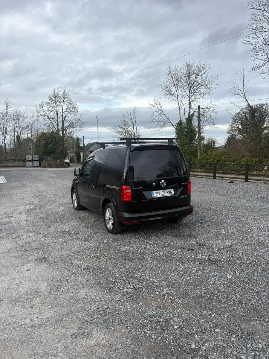Volkswagen Caddy Highline - Image 3