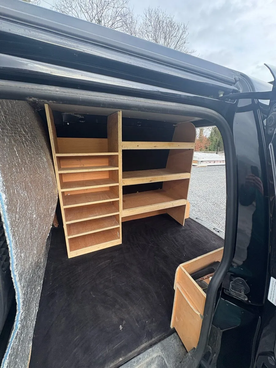 Volkswagen Caddy Highline - Image 4