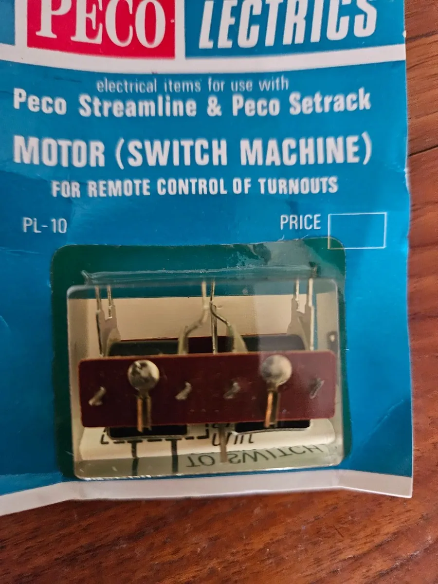 Hornby Peco OO Gauge Motor Switch - Image 2