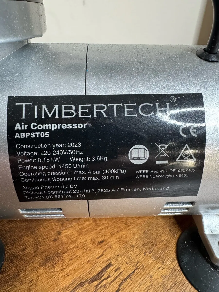 New air compressor + airbrush kit - Image 4