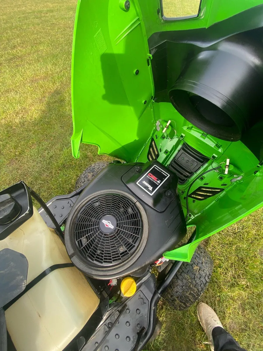 Viking Lawnmower Tractor - Image 3