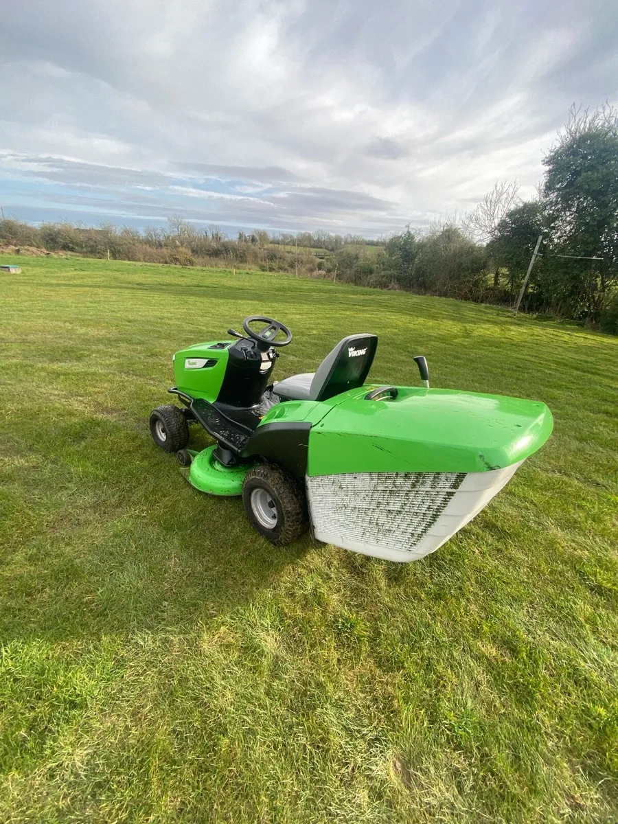 Viking Lawnmower Tractor - Image 4