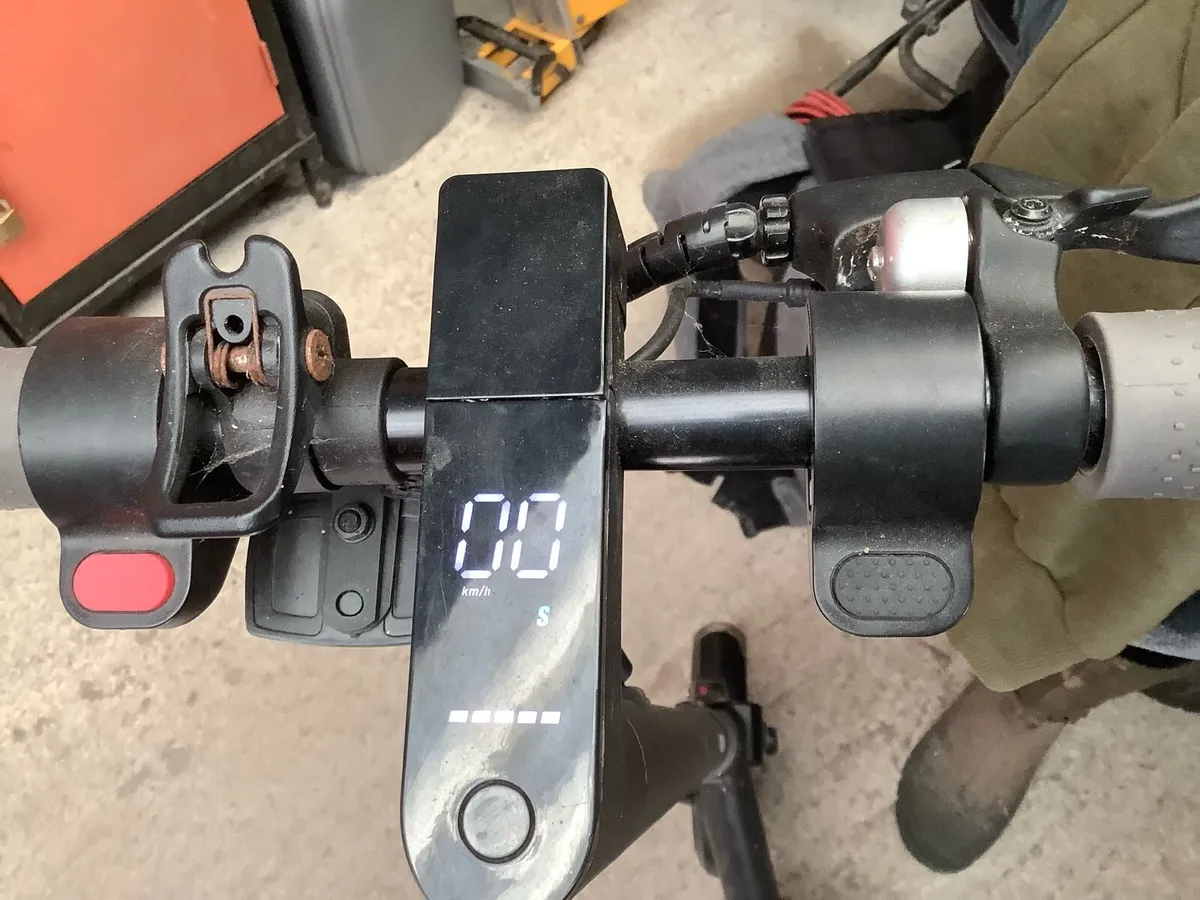 Denver electric scooter - Image 1