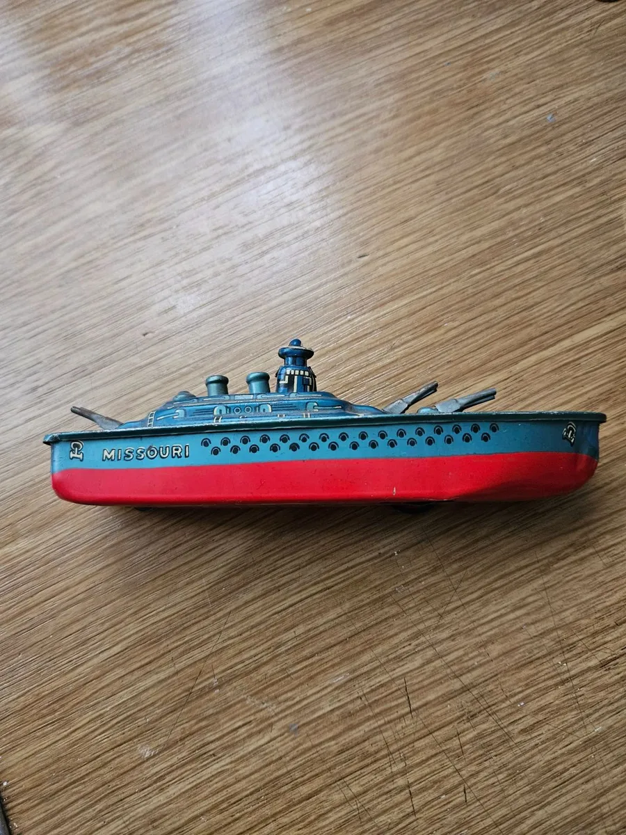 Vintage Tinplate 1950's USS Missouri Japan - Image 4