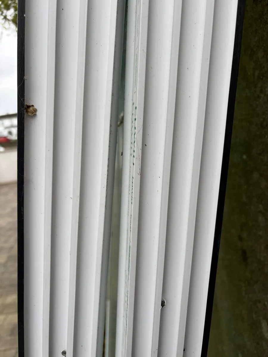 Triple glazed window x 2 - Image 3
