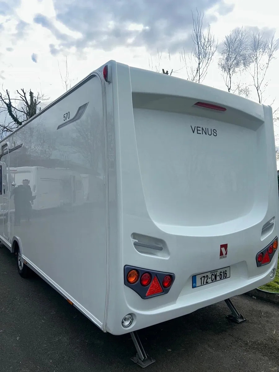 Lunar Venus caravan - Image 4