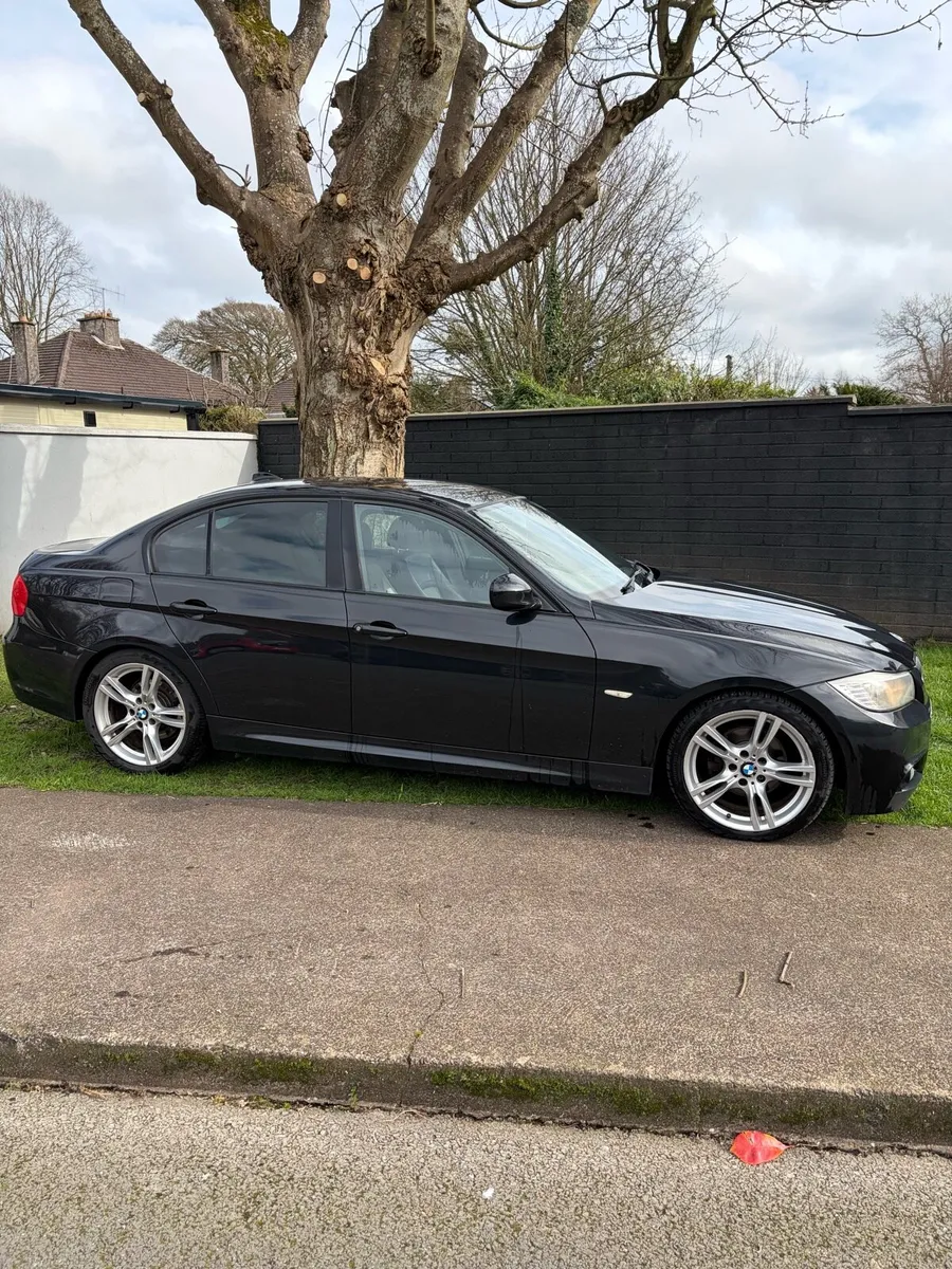 BMW 318i - Image 1