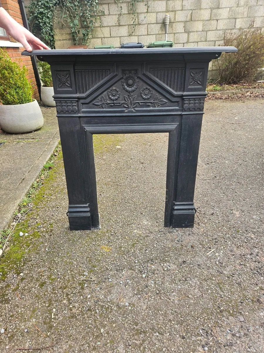 Fire surround - Image 1