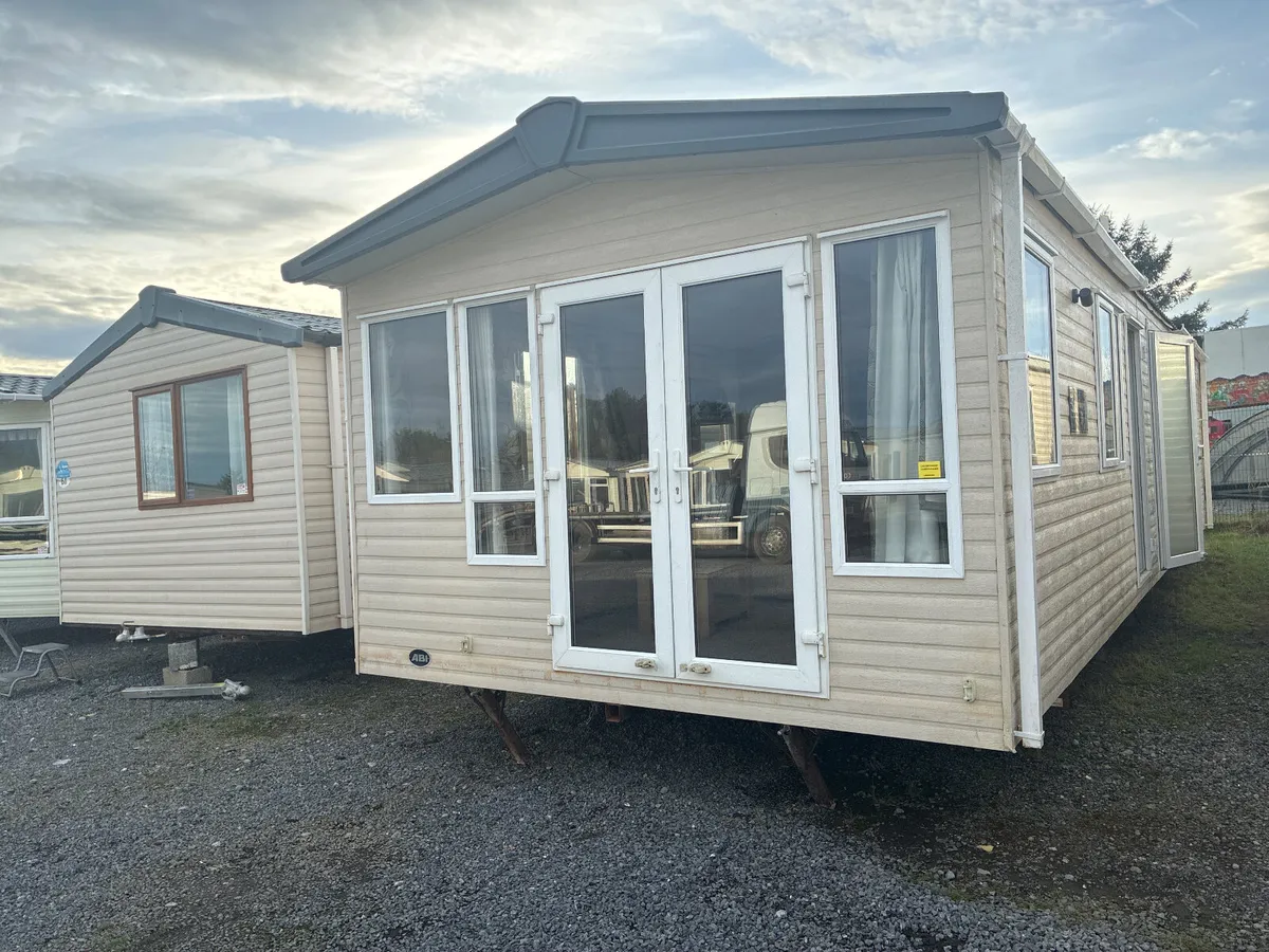 ABI SUNNINGALE THATS ABSOLUTELY STUNNINGDALE - Image 1