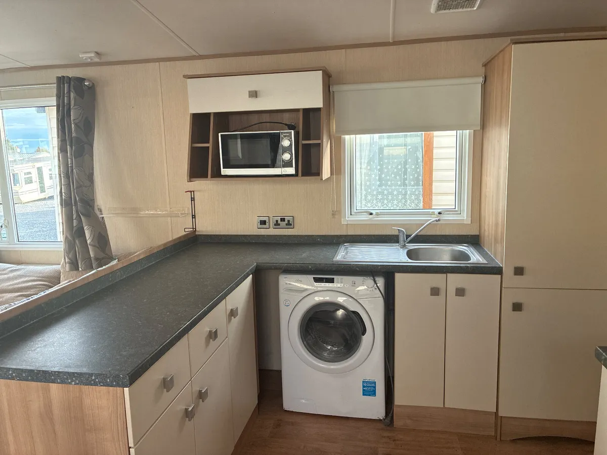 ABI SUNNINGALE THATS ABSOLUTELY STUNNINGDALE - Image 3