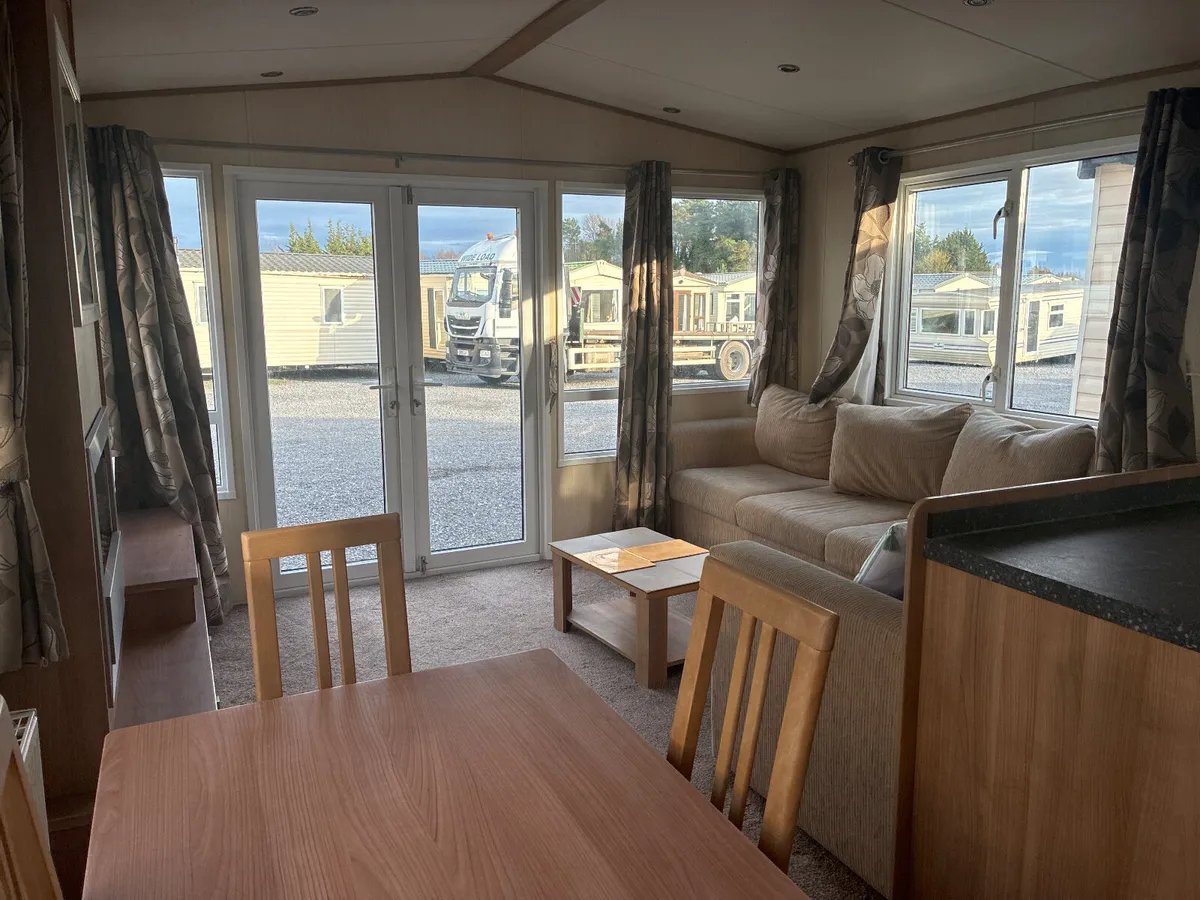 ABI SUNNINGALE THATS ABSOLUTELY STUNNINGDALE - Image 4